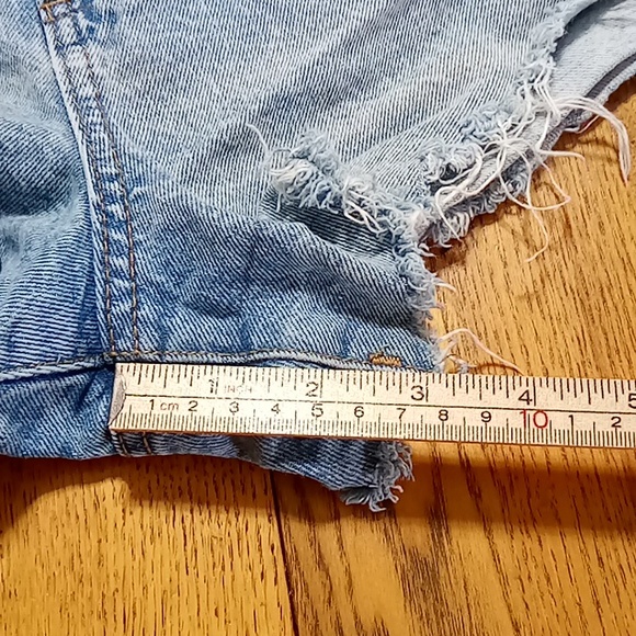 COTTON ON Jean Shorts Womens 4 BLUE HIGH RISE MOM Spring Summer Distressed Beach - Picture 4 of 7